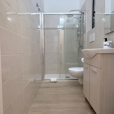 Newhouse Class 2 Διαμέρισμα *